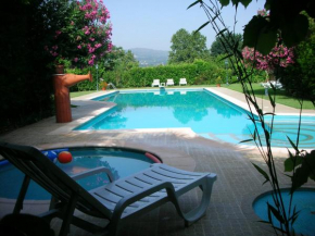 2 bedrooms villa with shared pool jacuzzi and enclosed garden at Pedraca